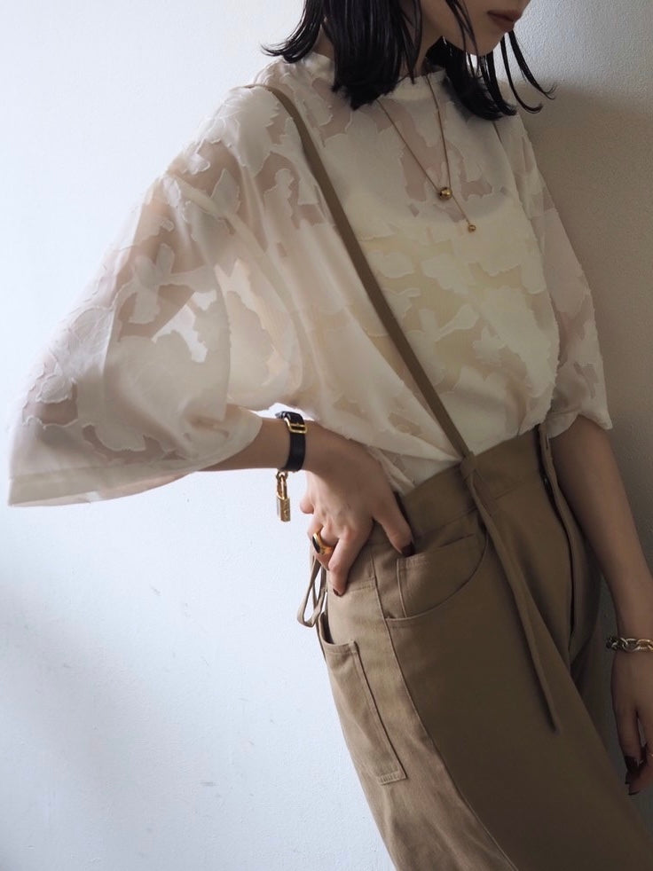 【預訂】透明提花半袖上衣/象牙色