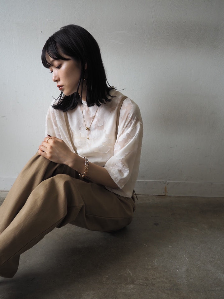 【預訂】透明提花半袖上衣/象牙色